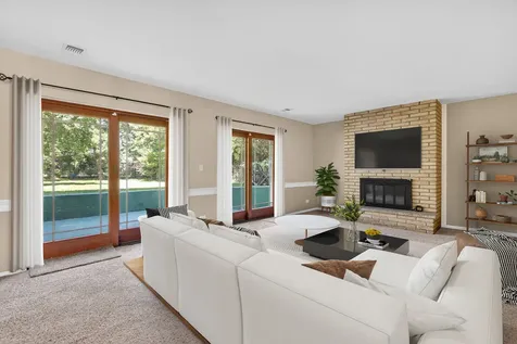 908 South Arlington Heights Road Arlington Heights IL 60005