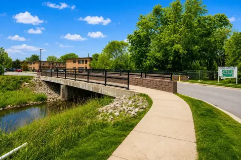 39 King Arthur Court Northlake IL 60164