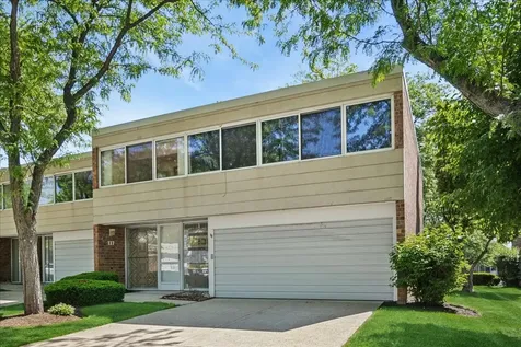 137 Avon Road Northbrook IL 60062