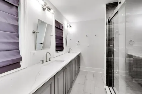 35 Windsor Drive Oak Brook IL 60523
