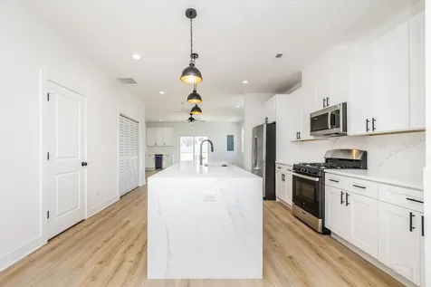 544 North Lawndale Avenue Chicago IL 60624