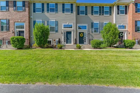 1609 Deer Pointe Drive South Elgin IL 60177