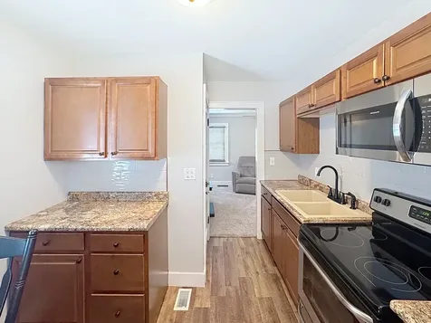 1841 32ND Street Moline IL 61265
