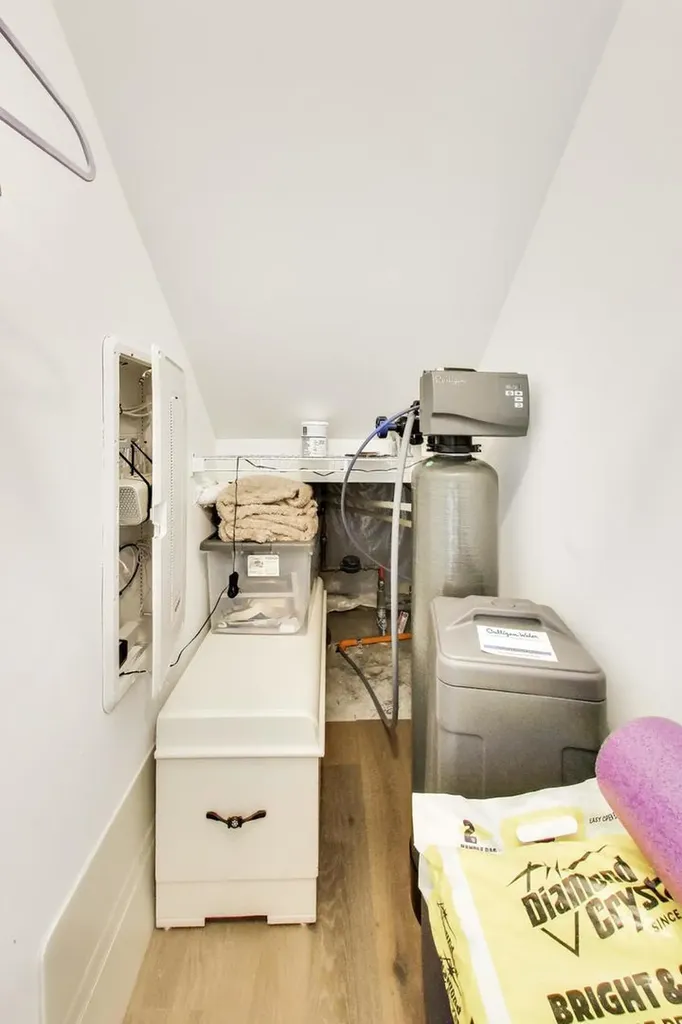 3S400 Wheeler Circle Warrenville IL 60563