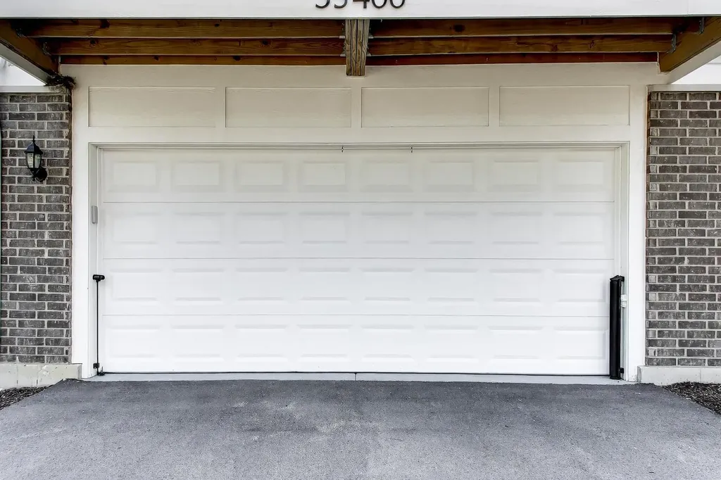 3S400 Wheeler Circle Warrenville IL 60563
