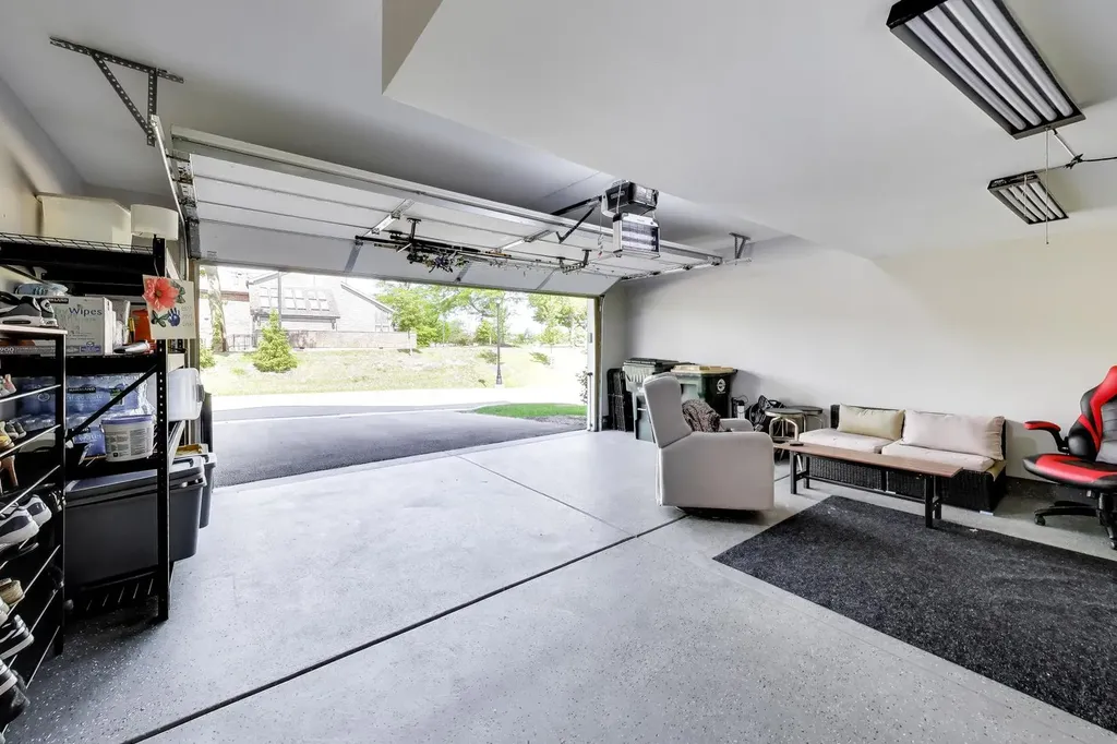 3S400 Wheeler Circle Warrenville IL 60563