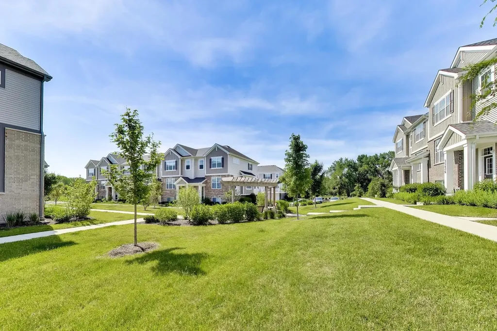 3S400 Wheeler Circle Warrenville IL 60563