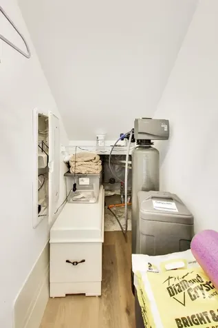 3S400 Wheeler Circle Warrenville IL 60563