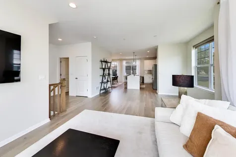 3S400 Wheeler Circle Warrenville IL 60563