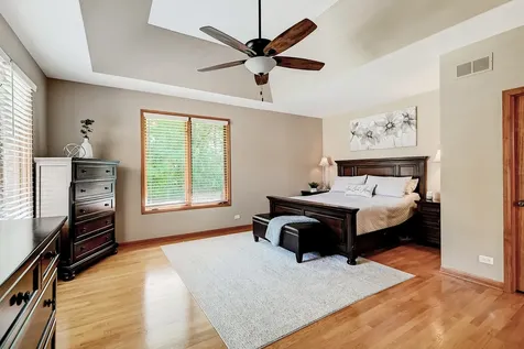 10735 Christopher Drive Lemont IL 60439