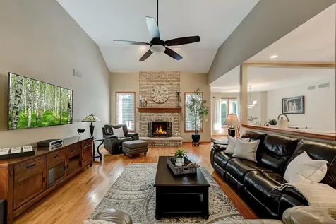 10735 Christopher Drive Lemont IL 60439