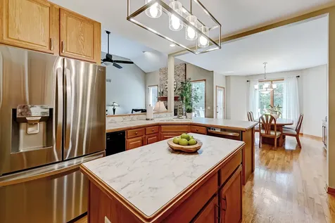 10735 Christopher Drive Lemont IL 60439