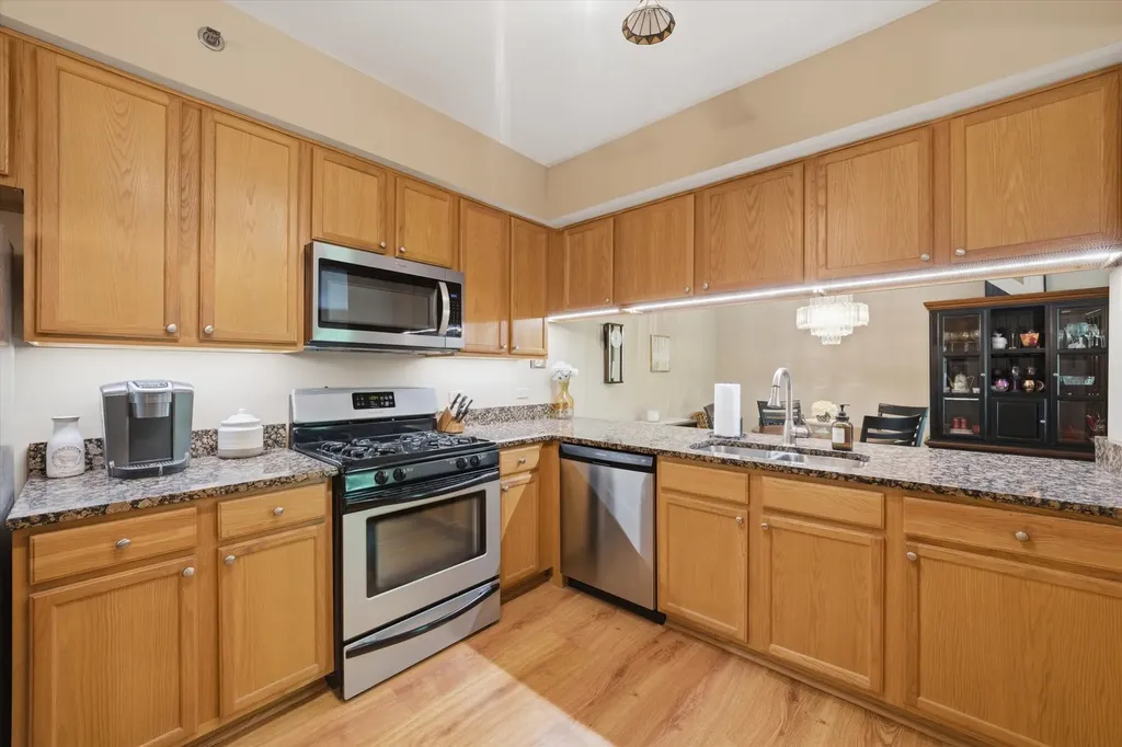 7841 West 157th Street Orland Park IL 60462