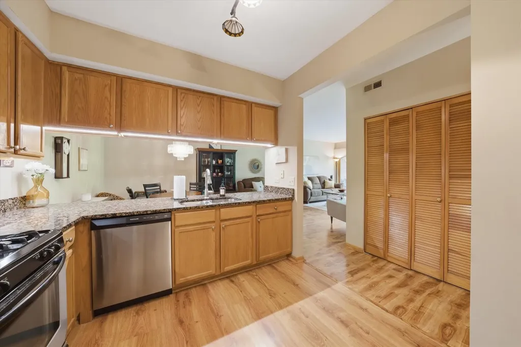 7841 West 157th Street Orland Park IL 60462