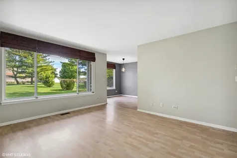 310 Wethington Drive Wauconda IL 60084