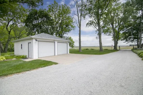 12435A East Six Mile Grove Road Momence IL 60954