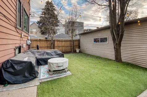 3614 North Hoyne Avenue Chicago IL 60618