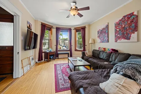 3614 North Hoyne Avenue Chicago IL 60618