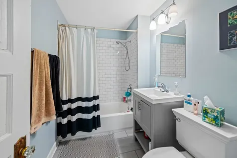 3614 North Hoyne Avenue Chicago IL 60618