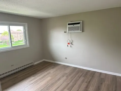 124 Klein Creek Court Carol Stream IL 60188