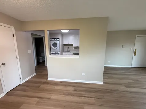 124 Klein Creek Court Carol Stream IL 60188