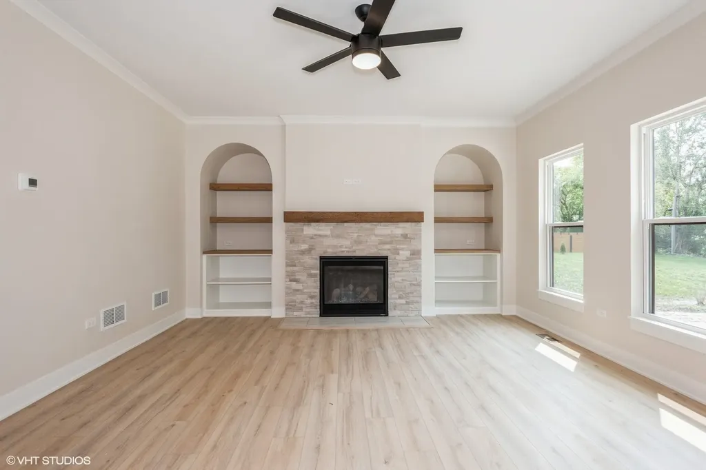 1N053 Lot 1 Farwell Street Carol Stream IL 60188