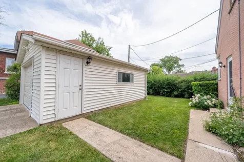 1515 Orchard Street Des Plaines IL 60018
