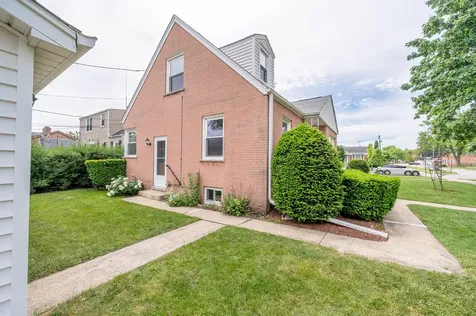 1515 Orchard Street Des Plaines IL 60018