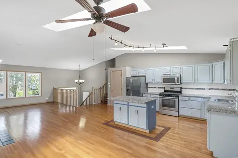 439 East Morse Avenue Bartlett IL 60103