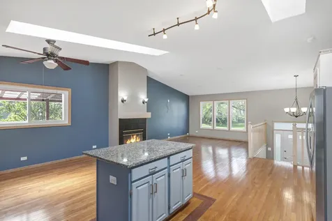 439 East Morse Avenue Bartlett IL 60103