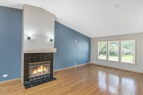 439 East Morse Avenue Bartlett IL 60103