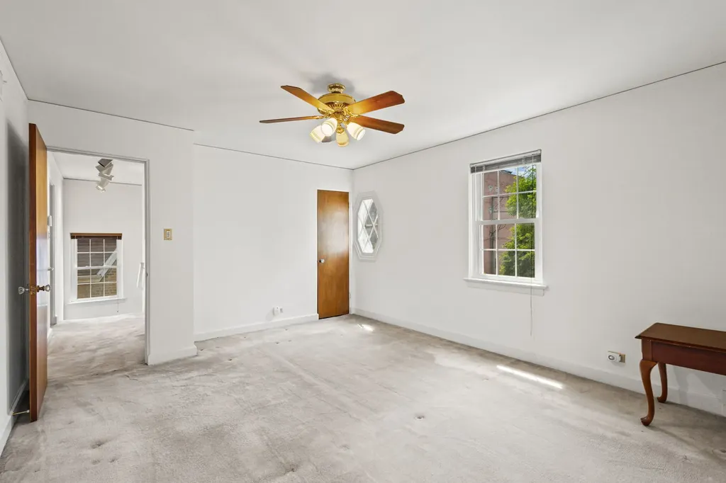 1619 North New England Avenue Chicago IL 60707