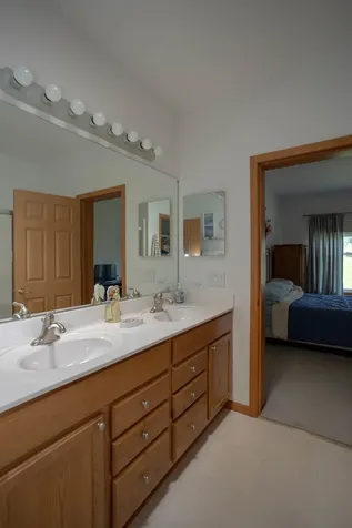 212 Rodeo Drive Grayslake IL 60030