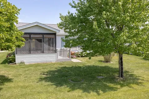 212 Rodeo Drive Grayslake IL 60030
