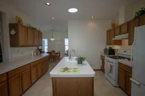 212 Rodeo Drive Grayslake IL 60030