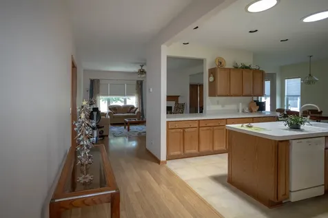 212 Rodeo Drive Grayslake IL 60030