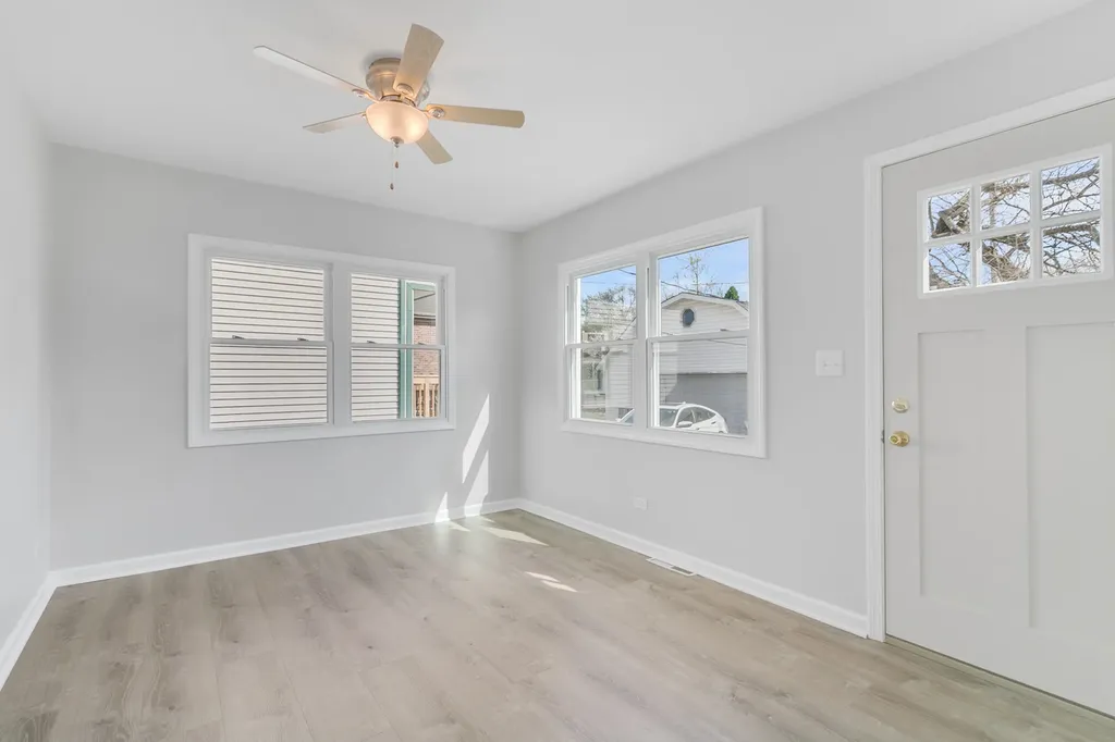 3535 West 116th Place Chicago IL 60655
