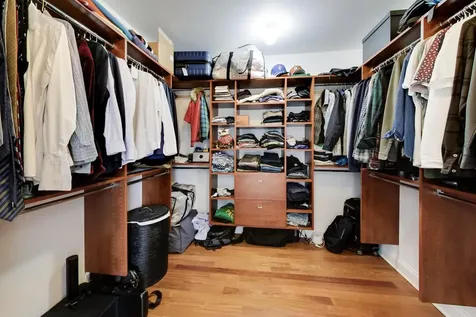 844 West Roscoe Street Chicago IL 60657