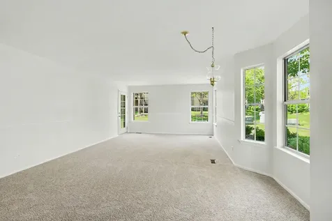 530A Pembrook Court S Crystal Lake IL 60014