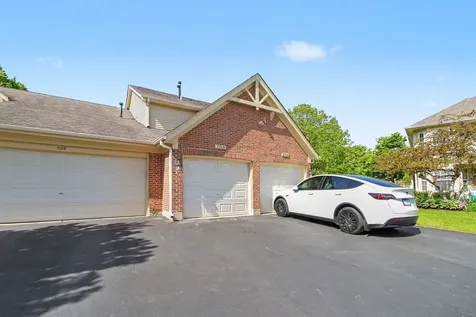 530A Pembrook Court S Crystal Lake IL 60014