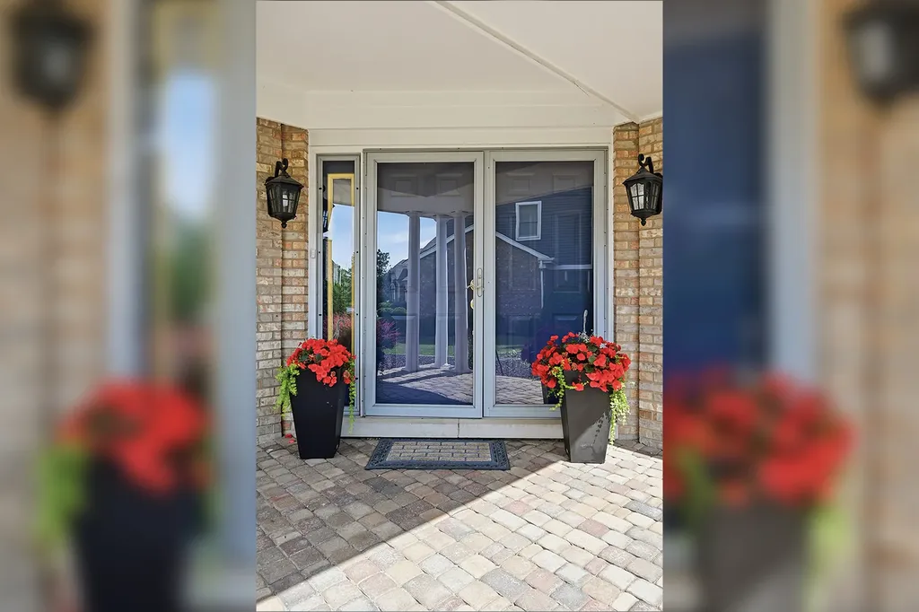 1500 Pine View Court Darien IL 60561