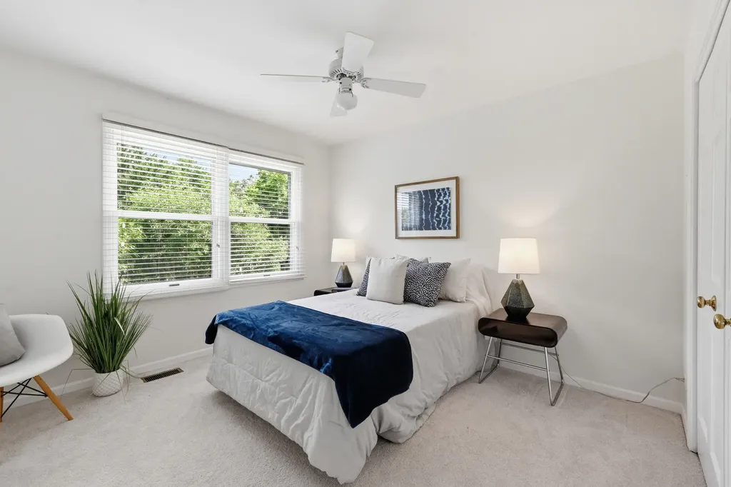 1500 Pine View Court Darien IL 60561