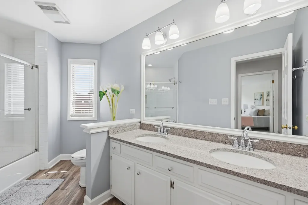 1500 Pine View Court Darien IL 60561
