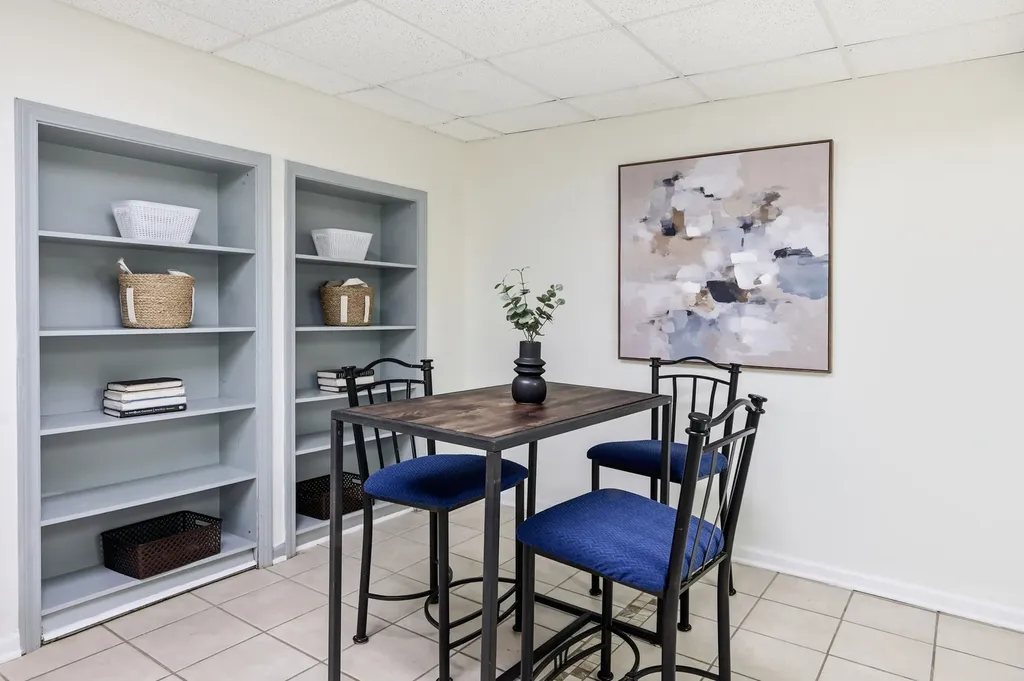 1500 Pine View Court Darien IL 60561