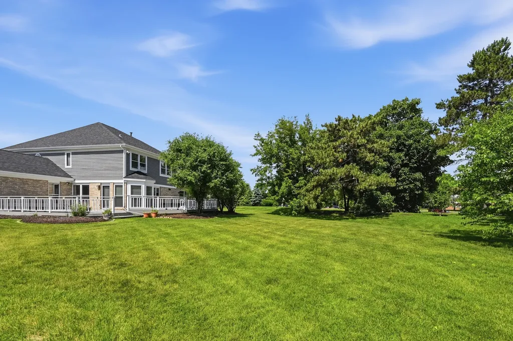 1500 Pine View Court Darien IL 60561