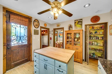 9553 South Hamilton Avenue Chicago IL 60643