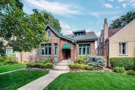9553 South Hamilton Avenue Chicago IL 60643