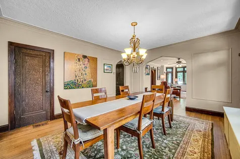 9553 South Hamilton Avenue Chicago IL 60643