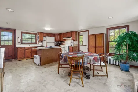 30128 North Saint Marys Road Libertyville IL 60048
