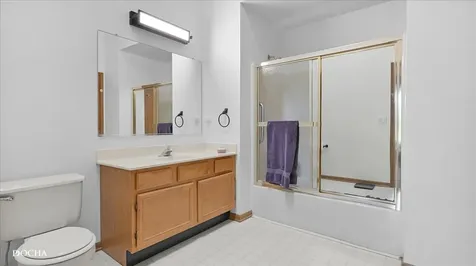 1440 Foxcroft Drive Aurora IL 60506